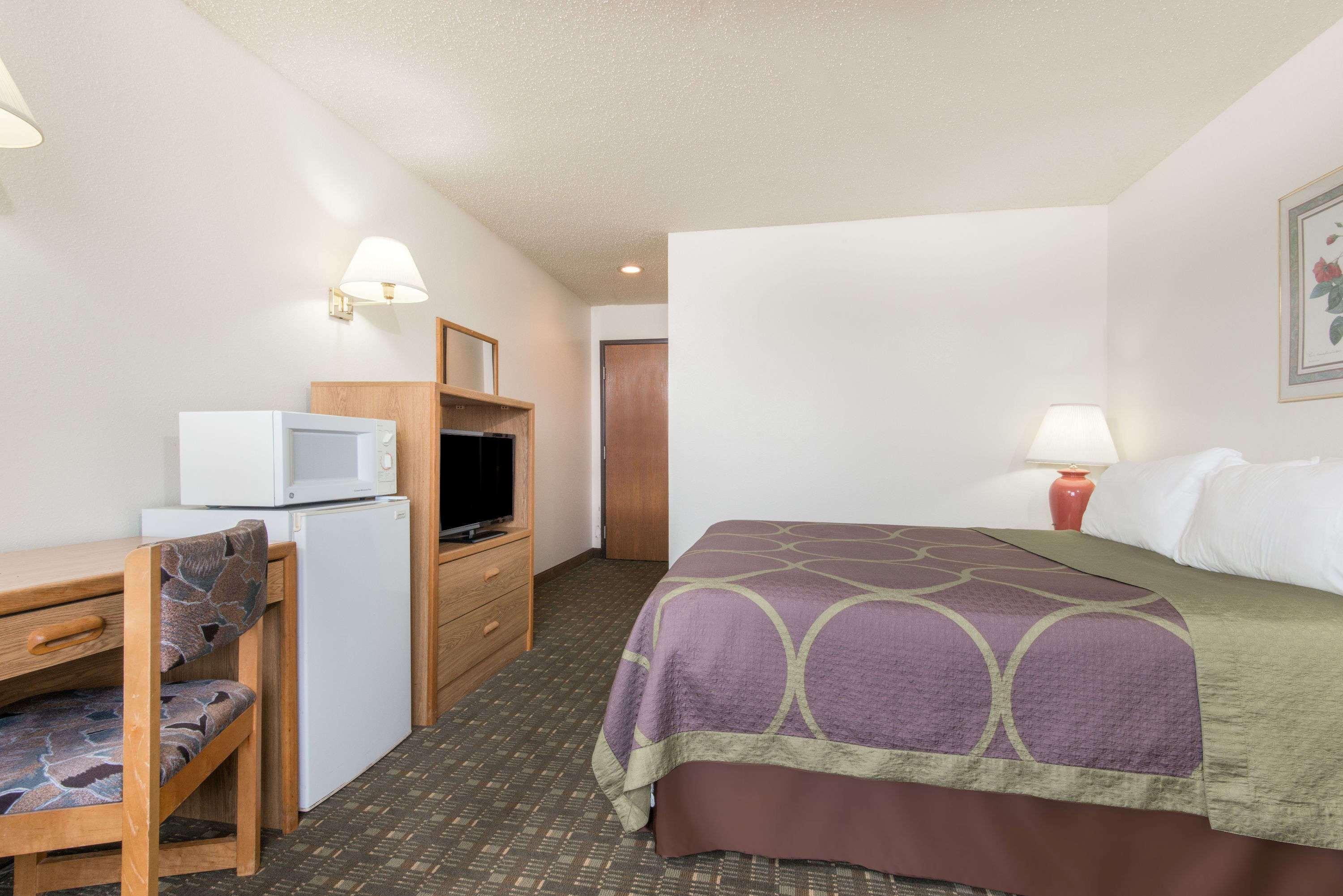 Super 8 By Wyndham Florence Co Buitenkant foto