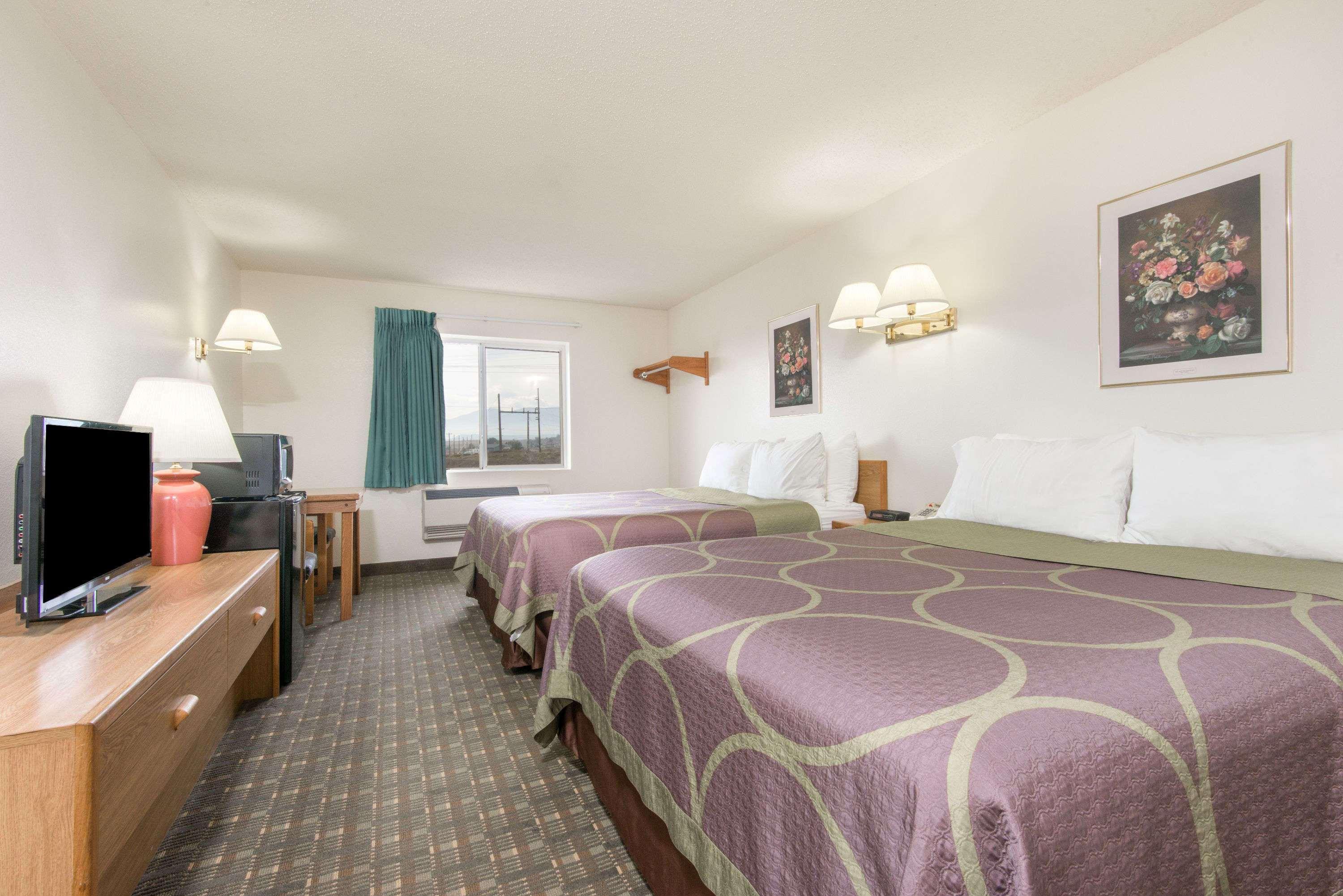 Super 8 By Wyndham Florence Co Buitenkant foto